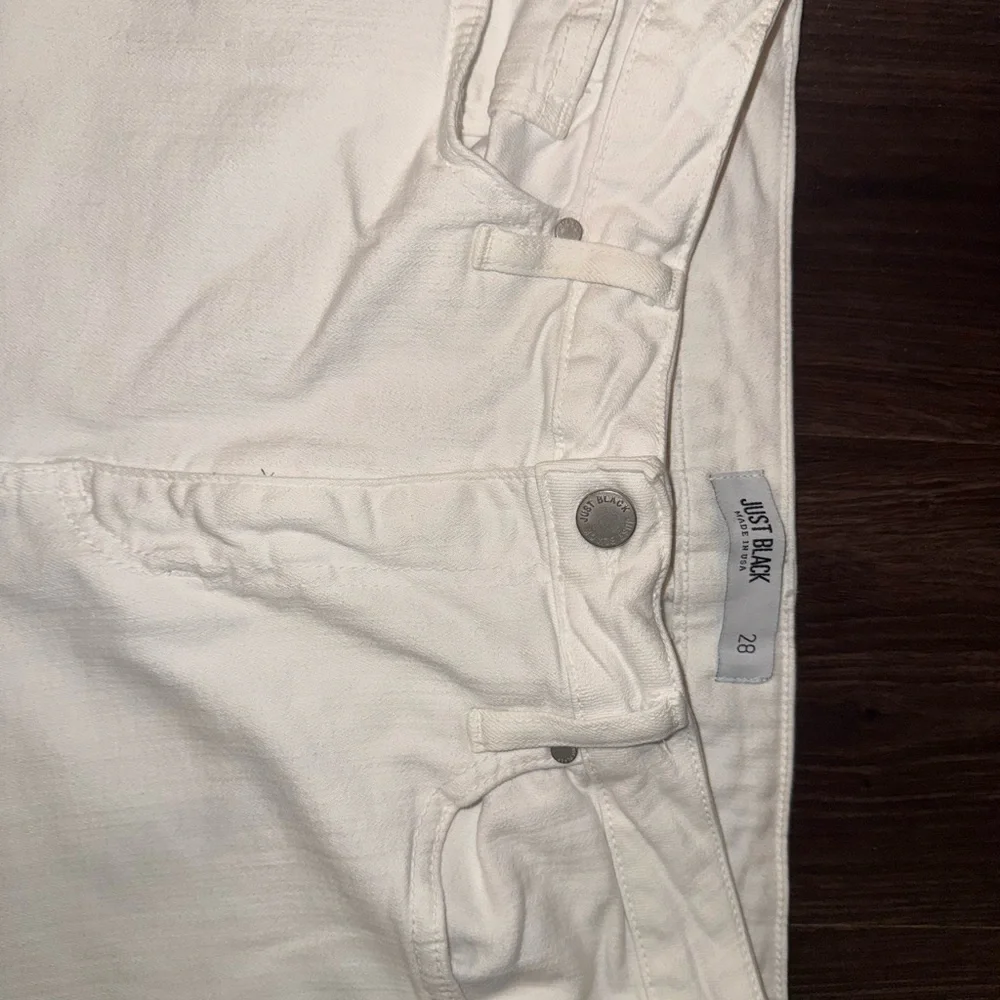 women’s white bell bottom jeans size 28 - Picture 2 of 4